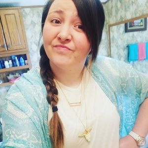 Meet your Posher, Ashley